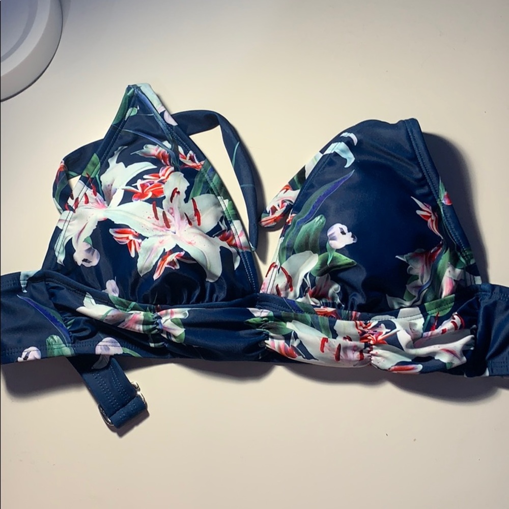 Triangle bikini top